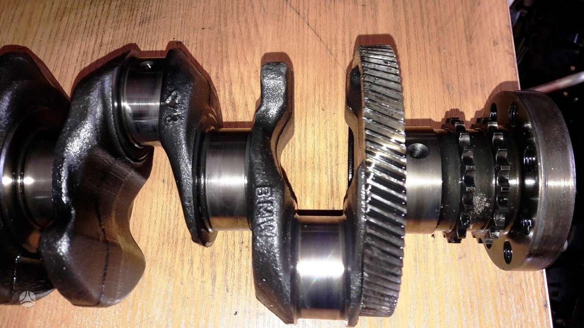 BMW 5 serija, N47D20C, детали двигателя