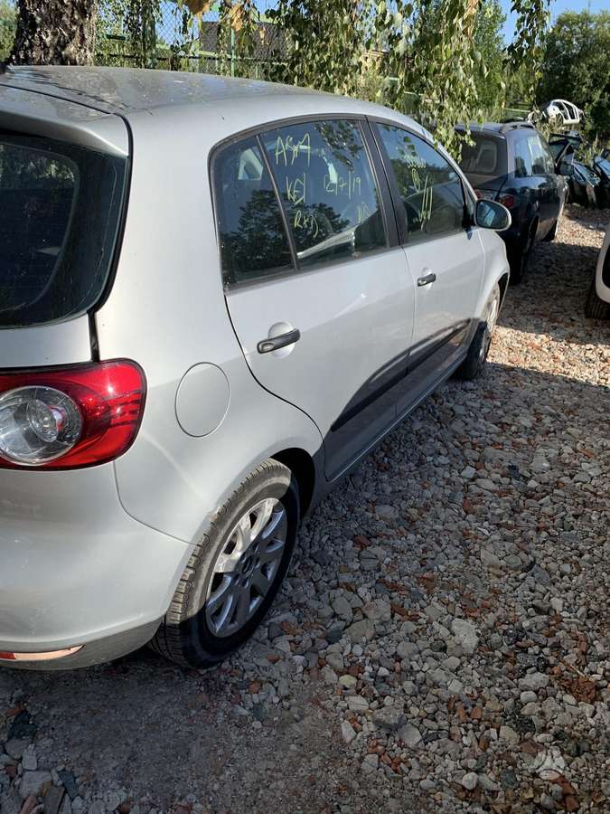 Volkswagen Golf Plus dalimis
