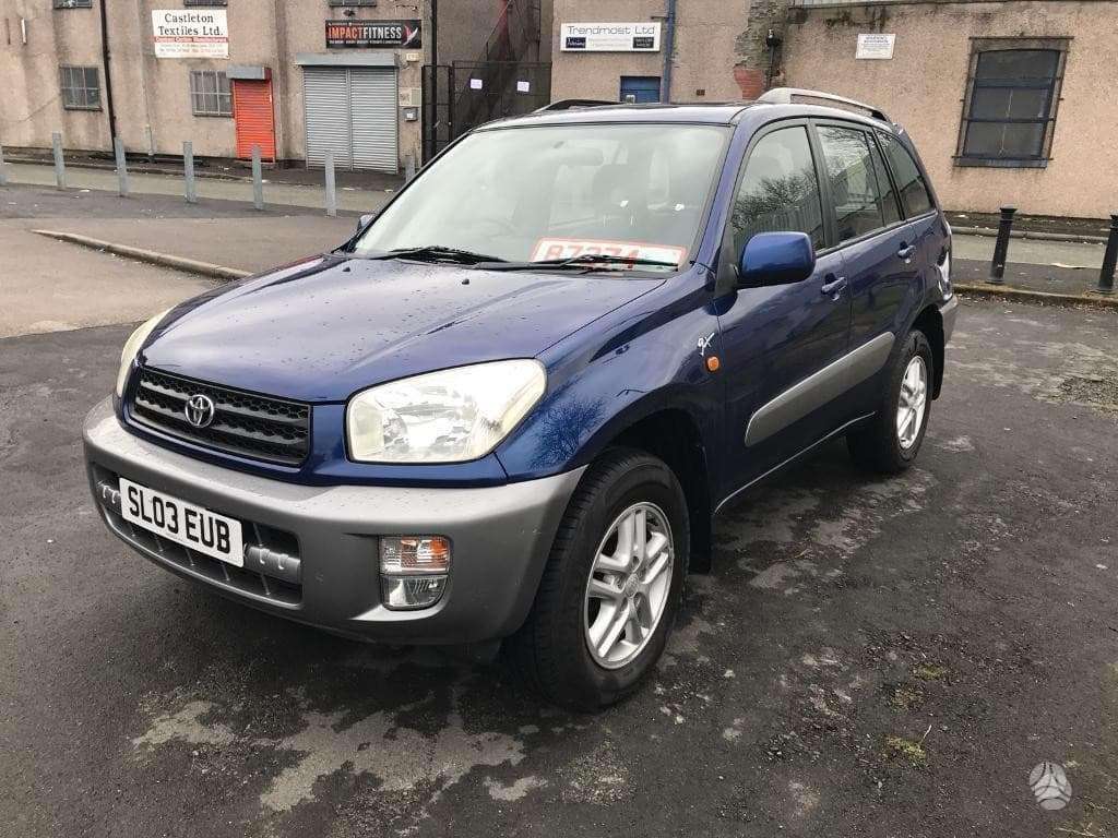 Toyota RAV4 dalimis