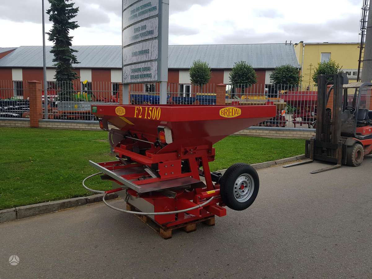 Bredal F2 1500, разбрасыватели