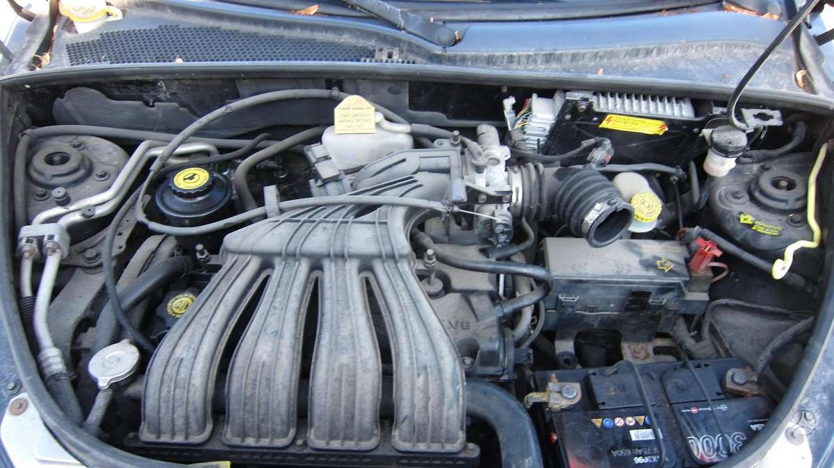 Chrysler PT Cruiser t automobilis dalimis