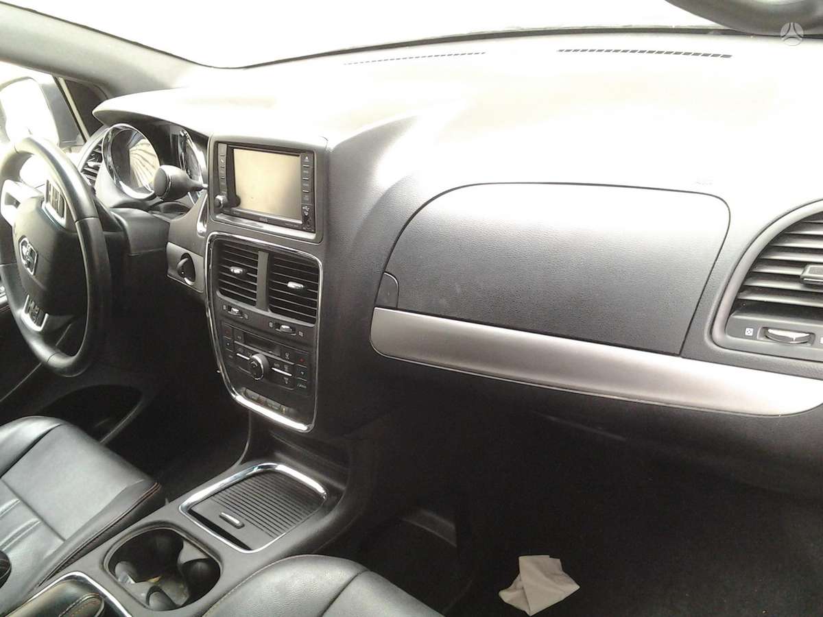 Dodge Grand Caravan dalimis