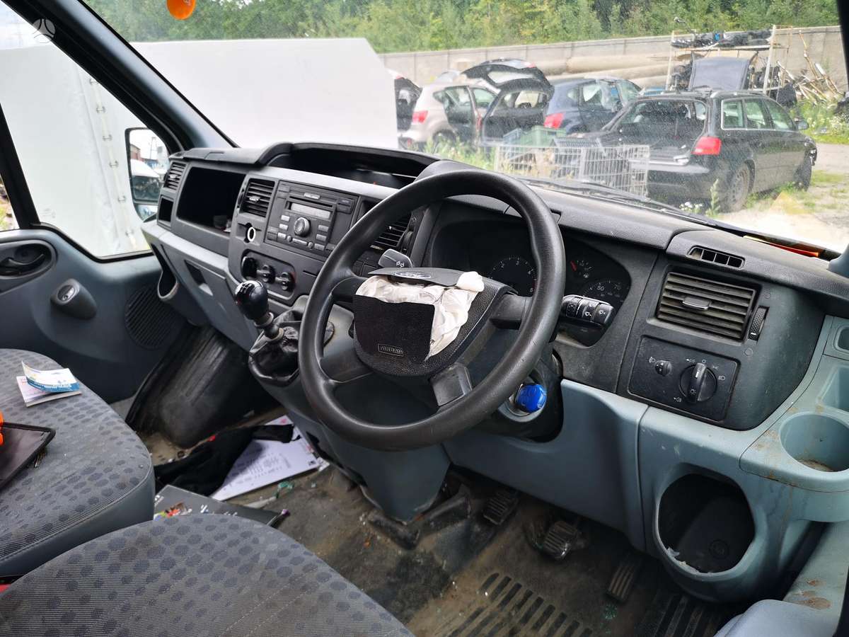 Ford Transit, krovininiai mikroautobusai