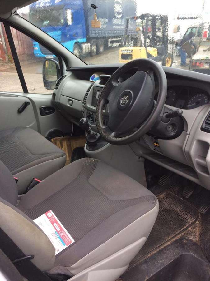 Renault Trafic, 2.0dci, for parts. Variklis deze ok east car export limited atliekam
