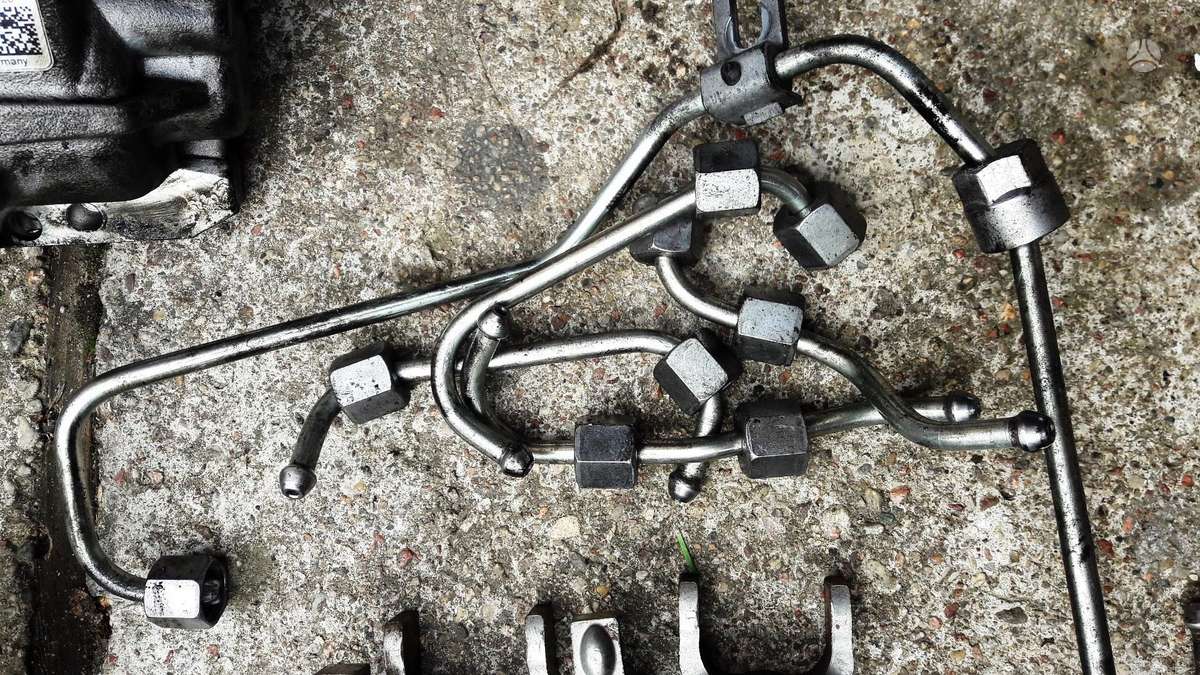 Jaguar E-Pace, 204DTD, engine parts