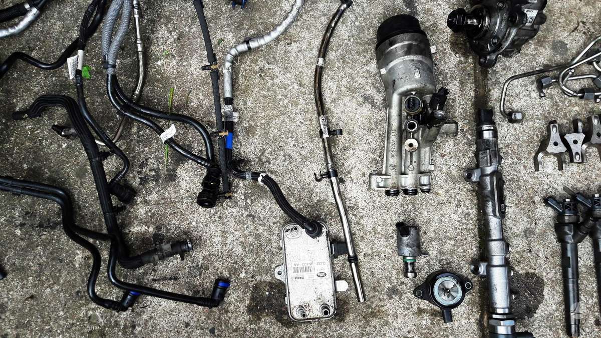 Jaguar XE, 204DTD, engine parts