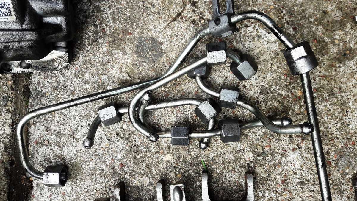 Jaguar XE, 204DTD, engine parts