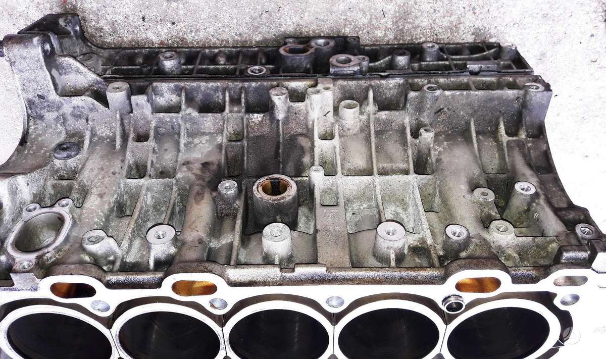 Volvo V50, B5254T, engine parts