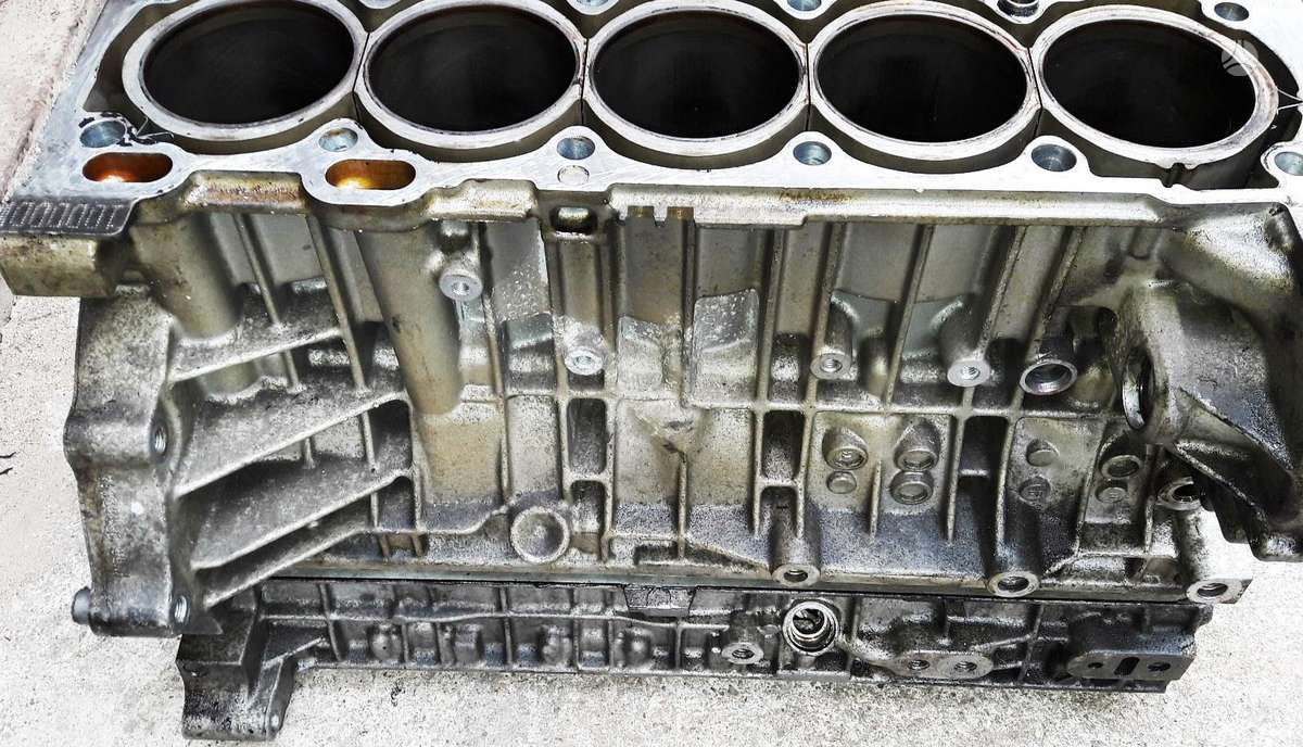 Volvo V50, B5254T, variklio detalės