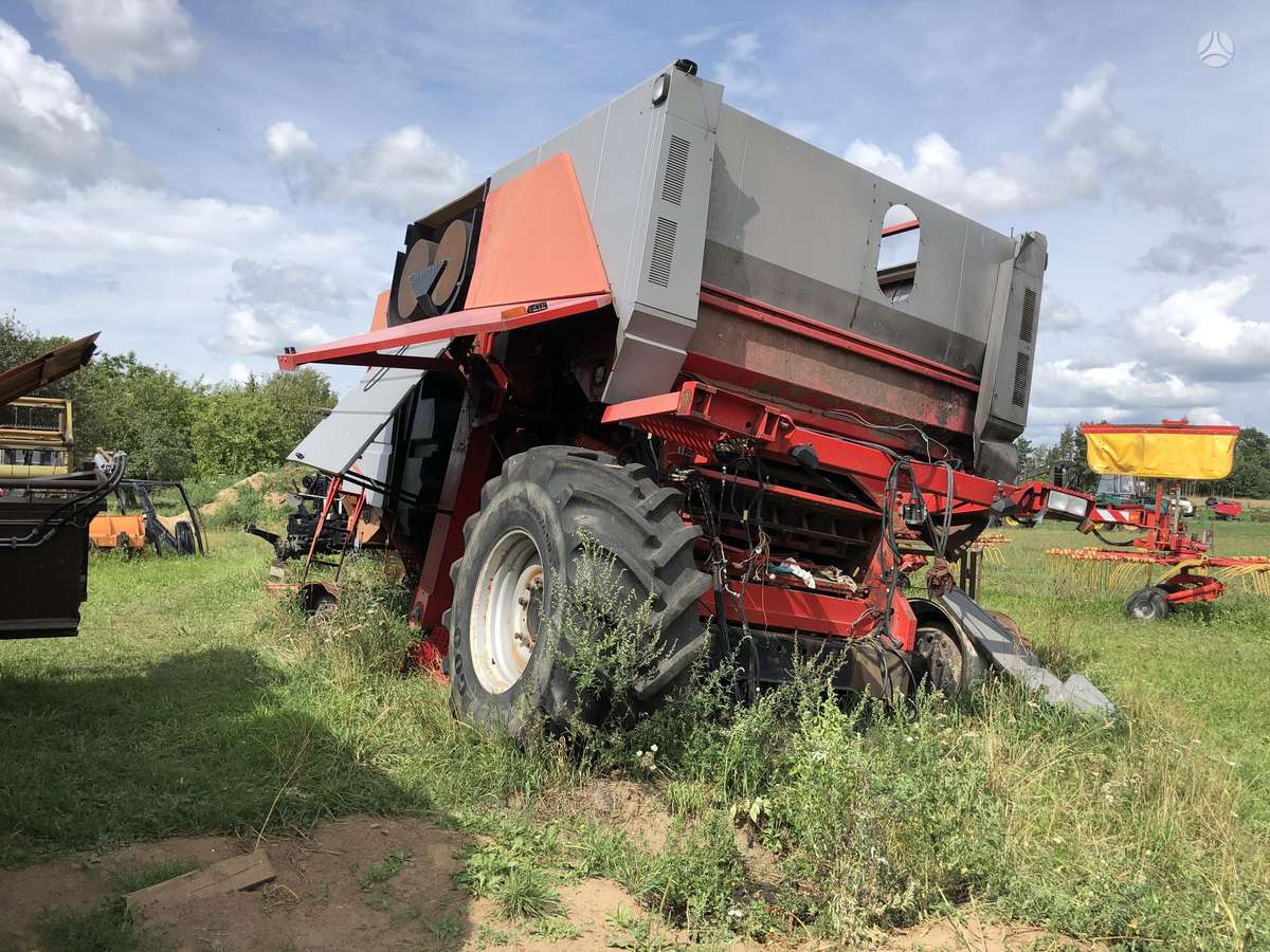 Massey Ferguson 7276, combine harvesters