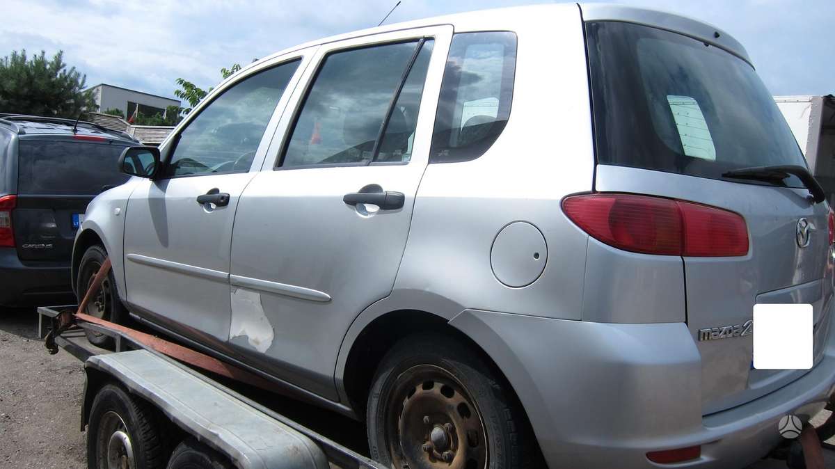 Mazda 2