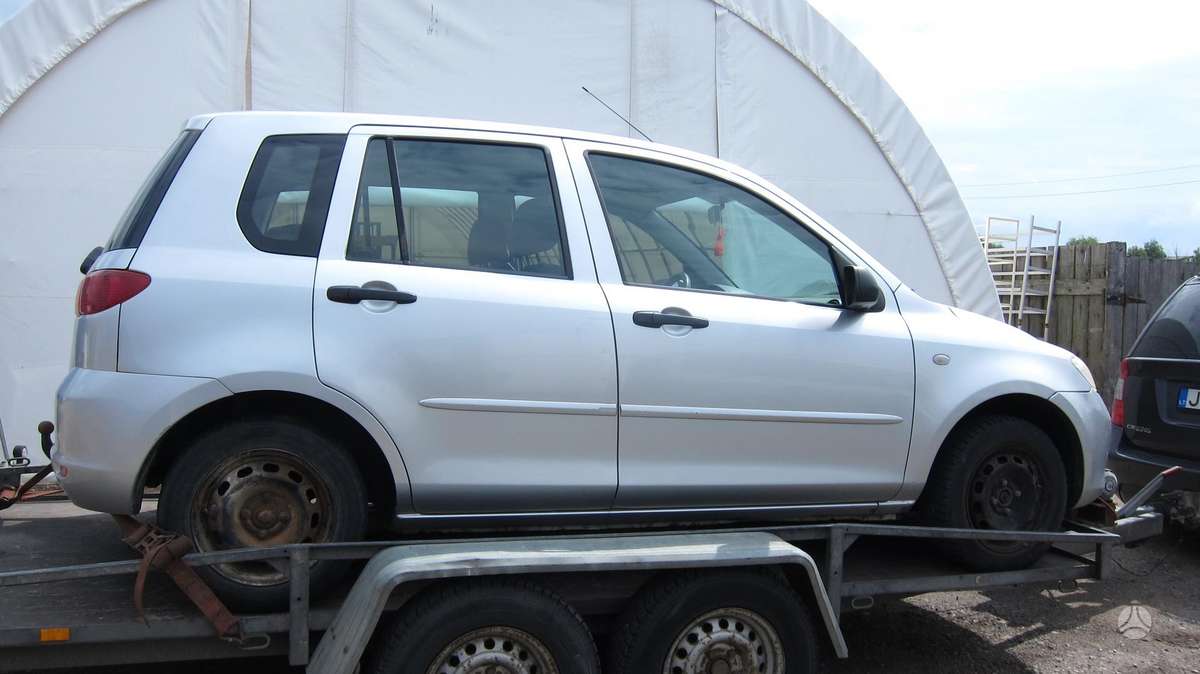 Mazda 2