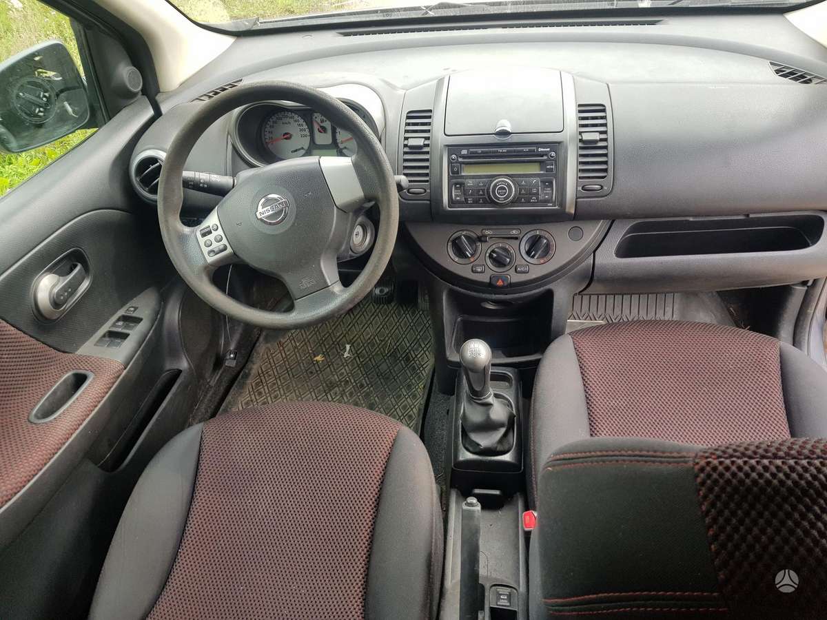 Nissan Note dalimis