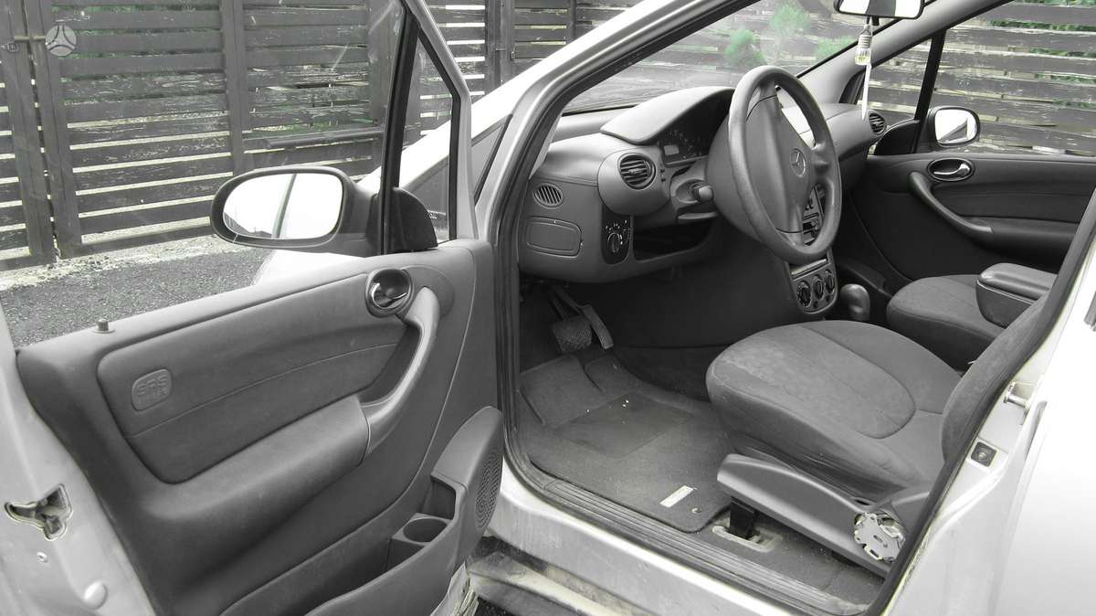 Mercedes-Benz A160