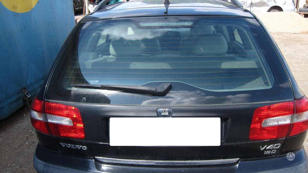 Volvo V40 Dalimis
