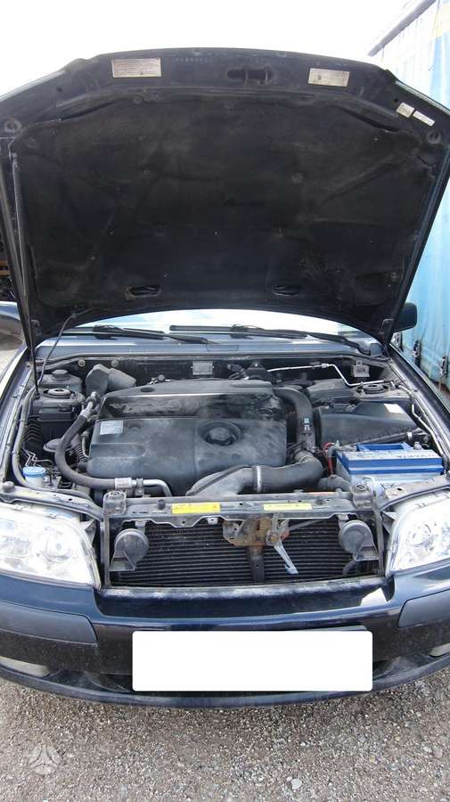 Volvo V40 Dalimis