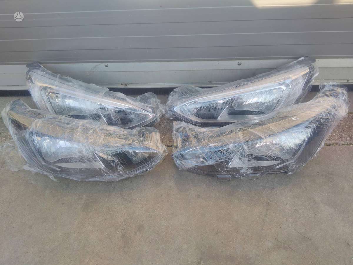 Ford Focus body parts