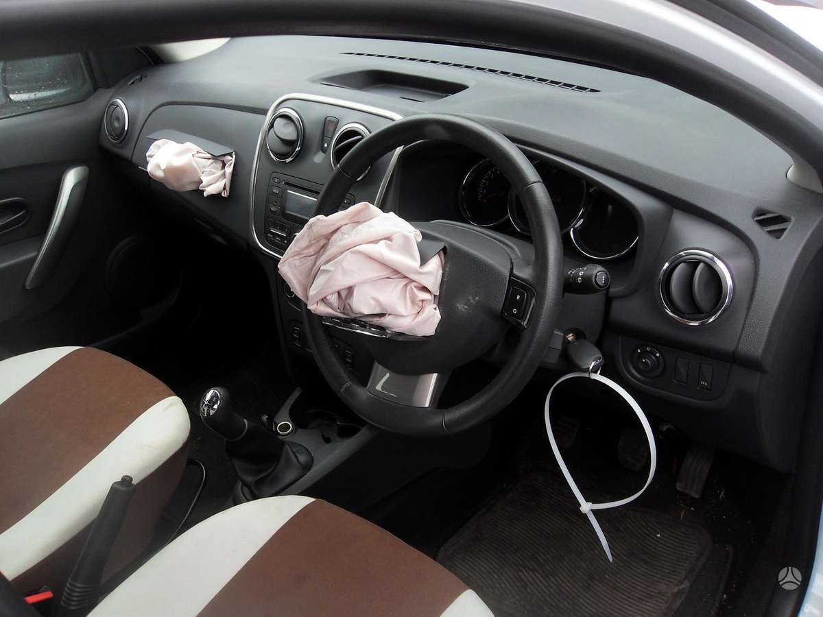 Dacia Logan for parts