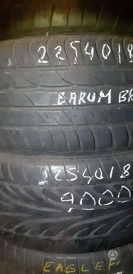 Falken , Hankook dirbam kasdien, summer 225/40 R18