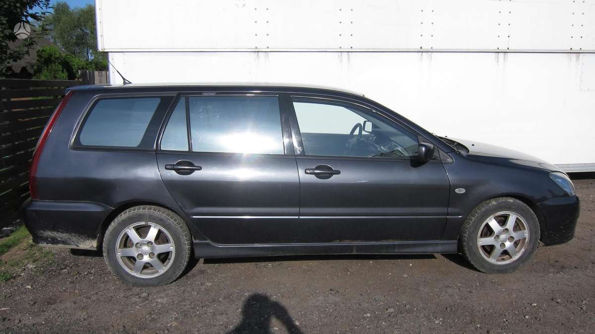 Mitsubishi Lancer