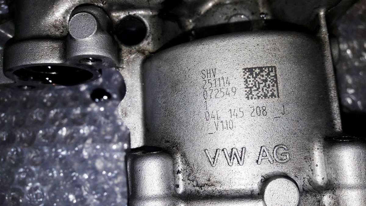 Audi A6, 04L145208J, dzinēja detaļas