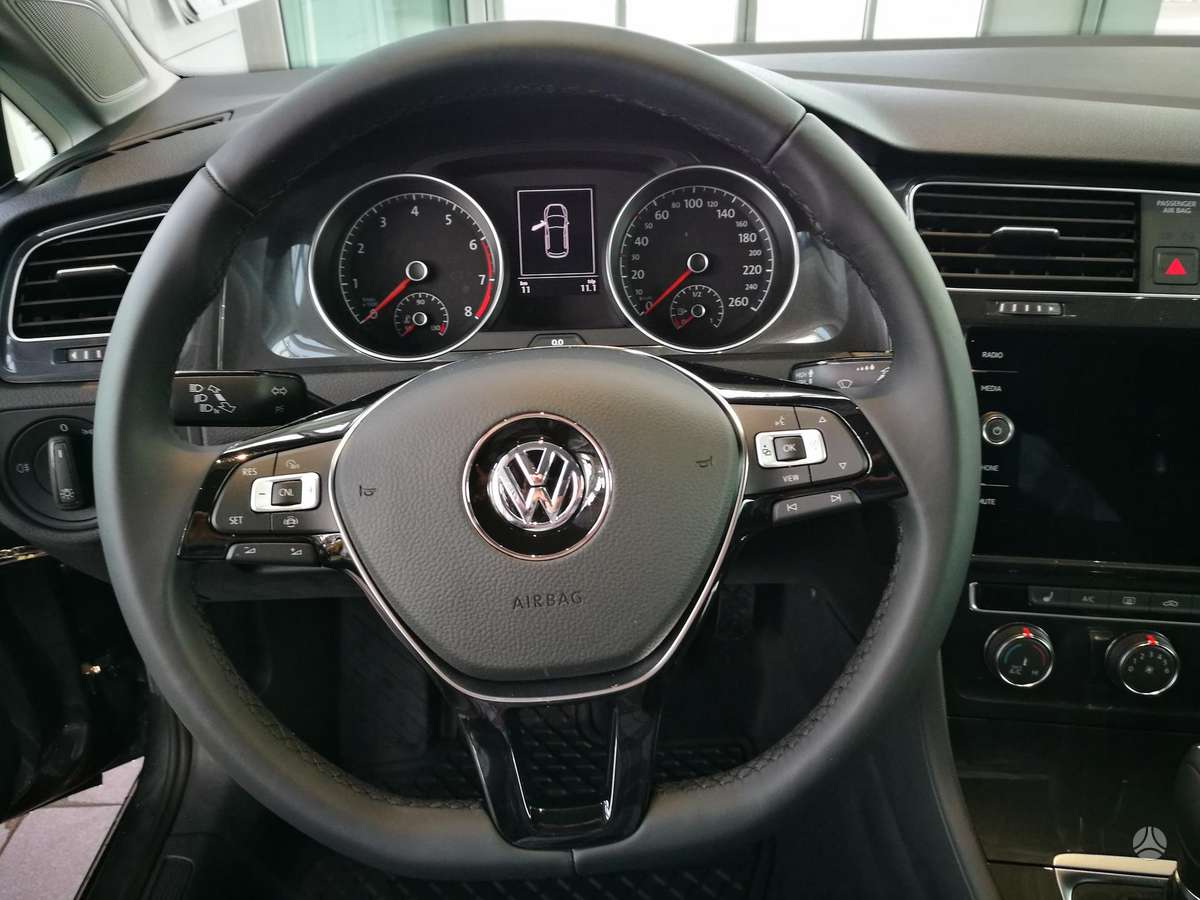 Volkswagen Golf, hečbekas