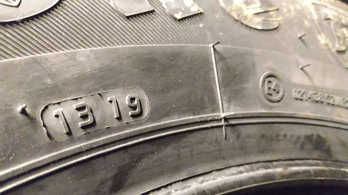 Firestone, summer 235/65 R16