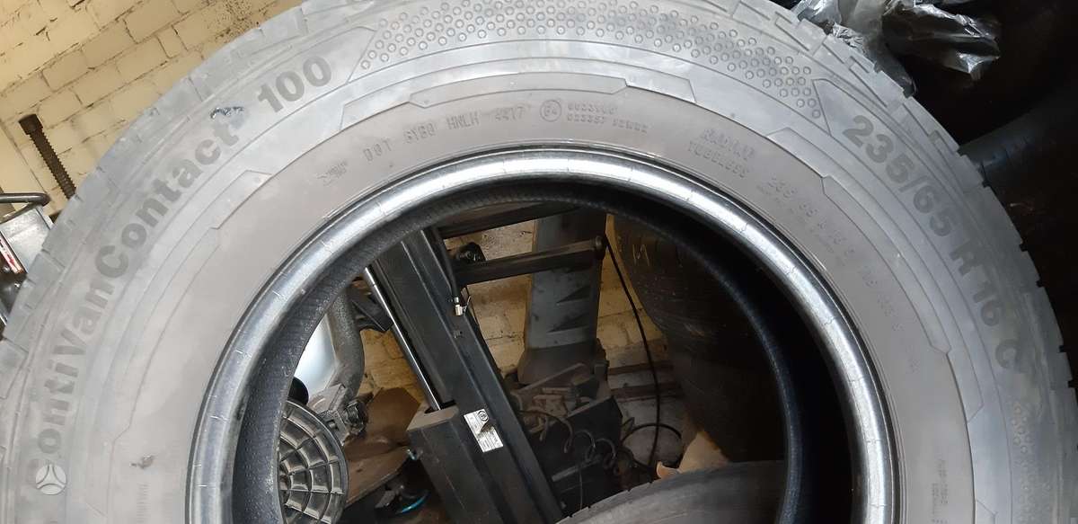 Continental Michelin, summer 235/65 R16