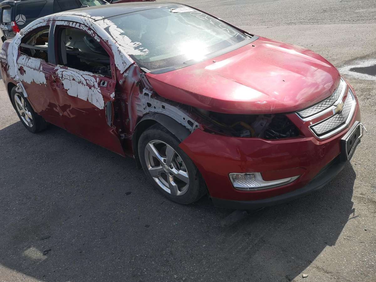 Chevrolet Volt dalimis. Dalimis