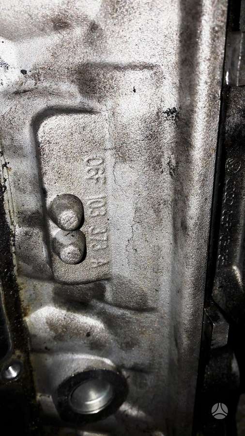 Audi A6, 06f103373A, variklio detalės