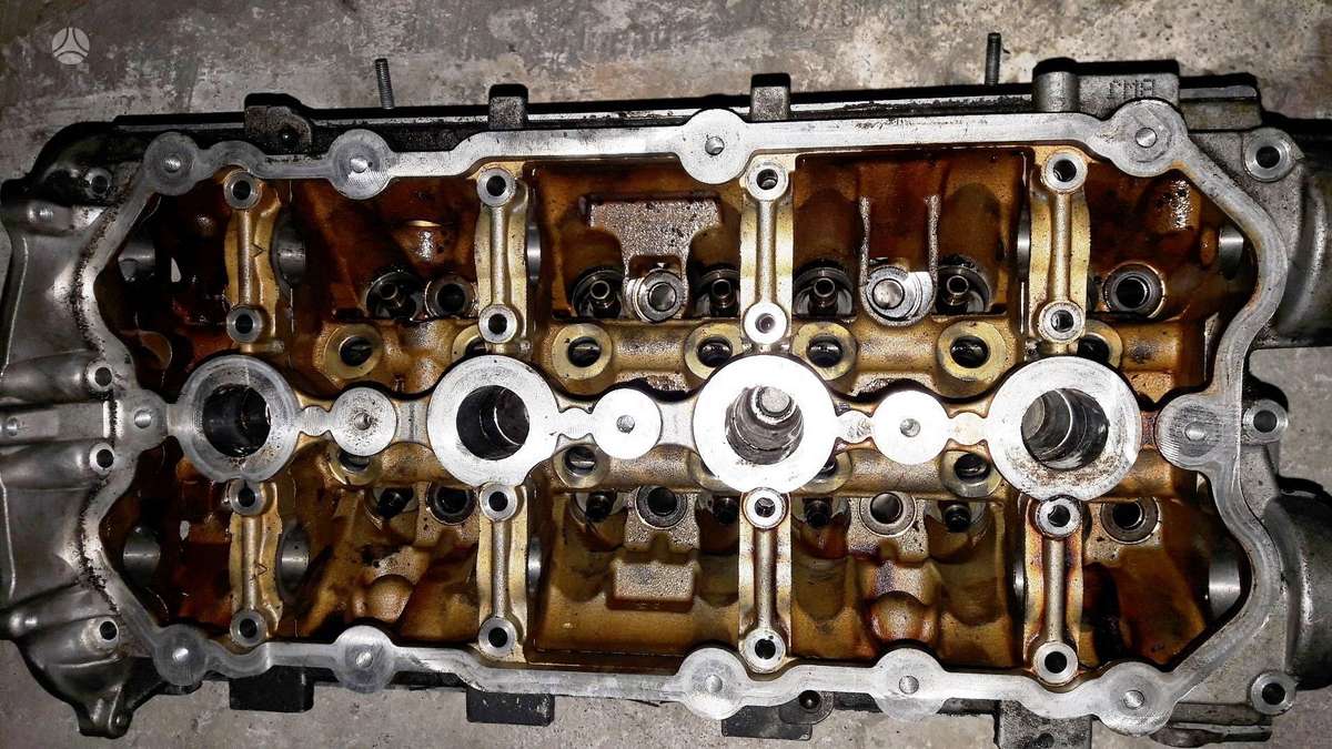 Audi A6, 06f103373A, dzinēja detaļas