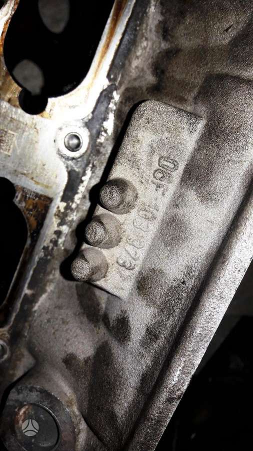 Audi A6, 06f103373A, dzinēja detaļas