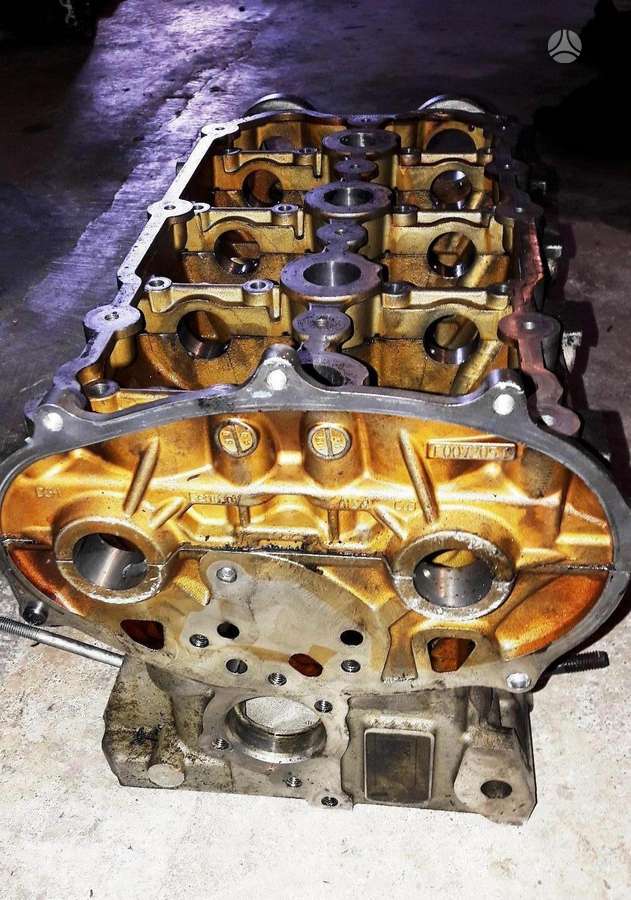 Audi A6, 06f103373A, детали двигателя