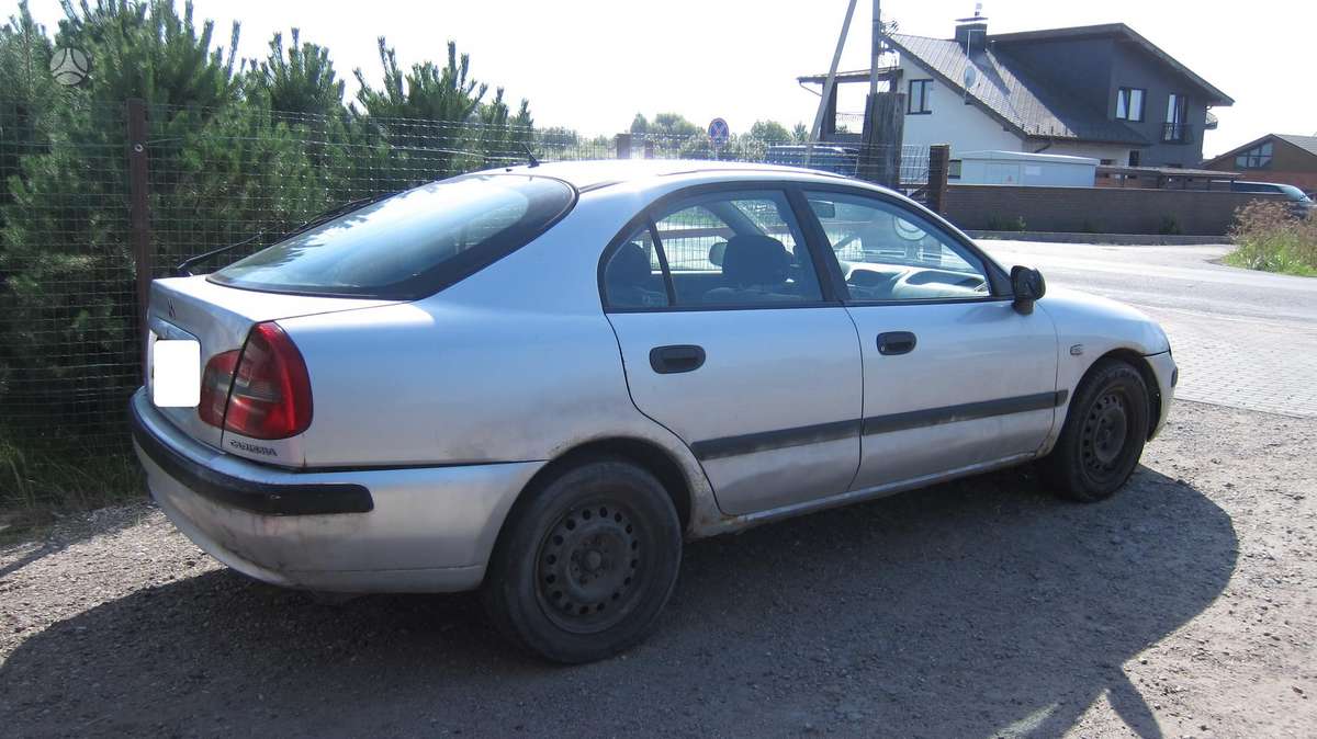 Mitsubishi Carisma