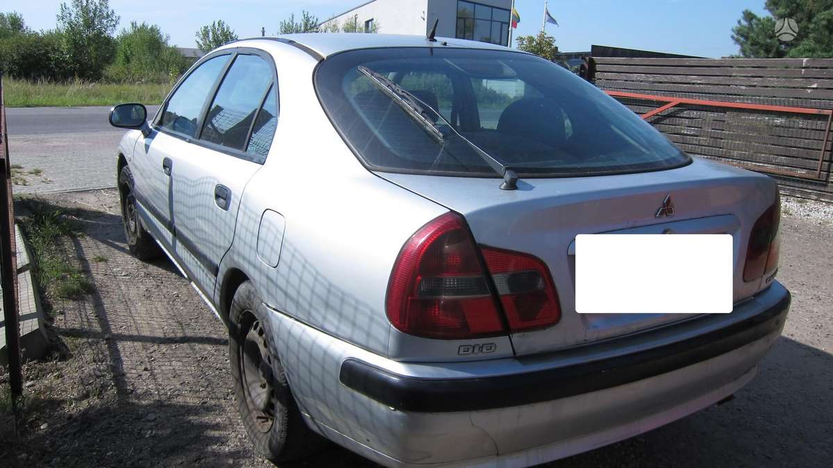 Mitsubishi Carisma