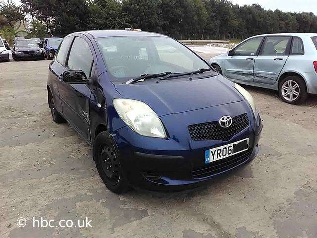Toyota Yaris for parts