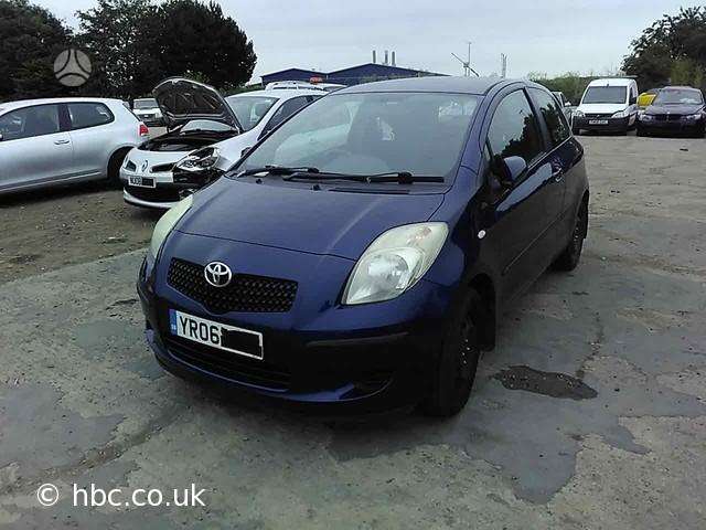 Toyota Yaris for parts