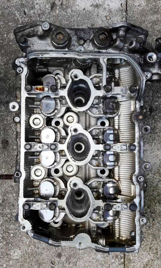 Subaru Legacy, EZ30D, детали двигателя