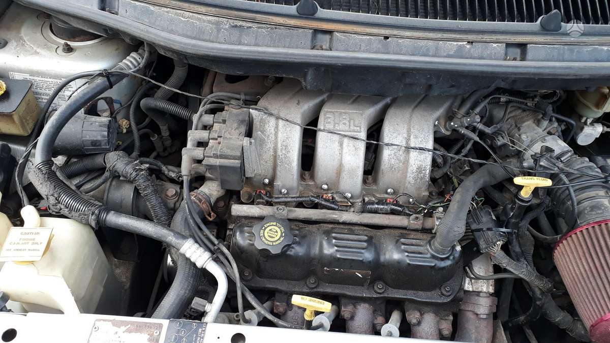 Chrysler Town & Country Dalimis