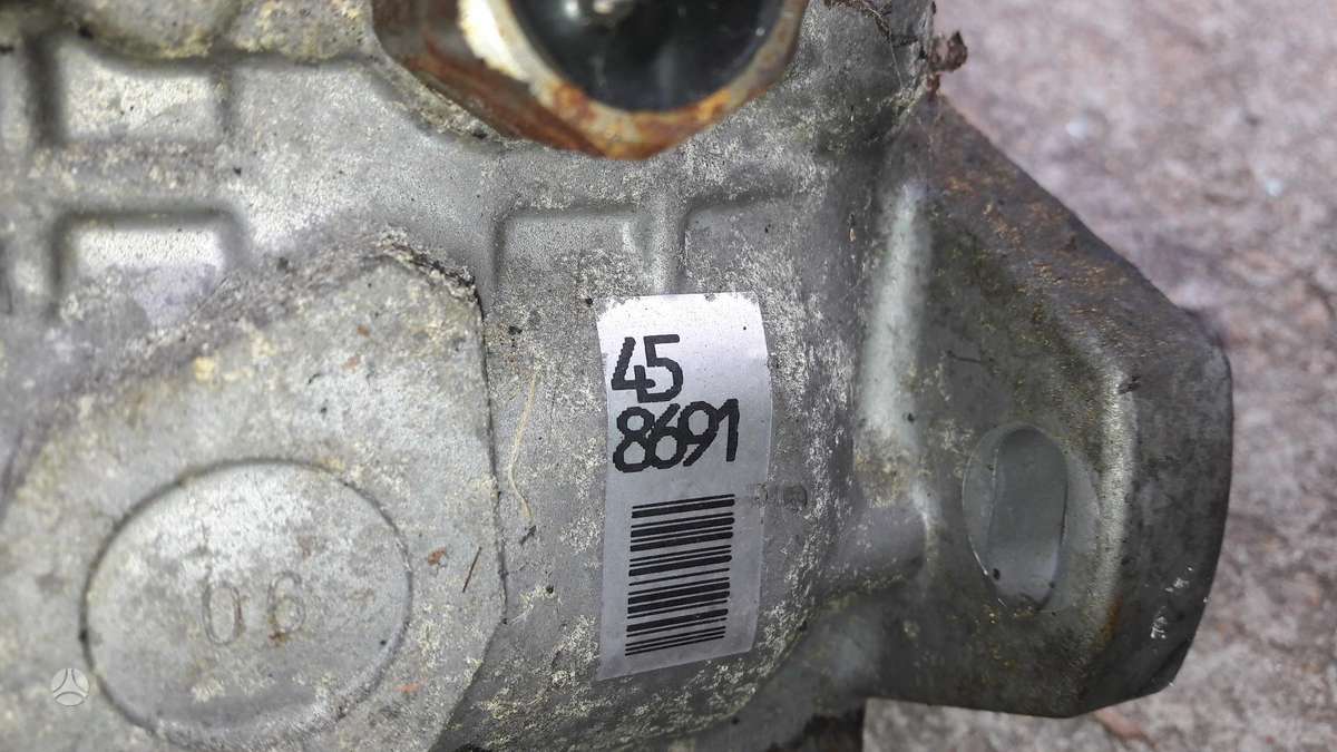 Mitsubishi L200, 2.5, engine parts