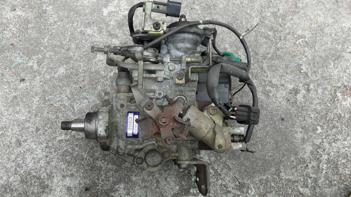 Mitsubishi L200, 2.5, engine parts