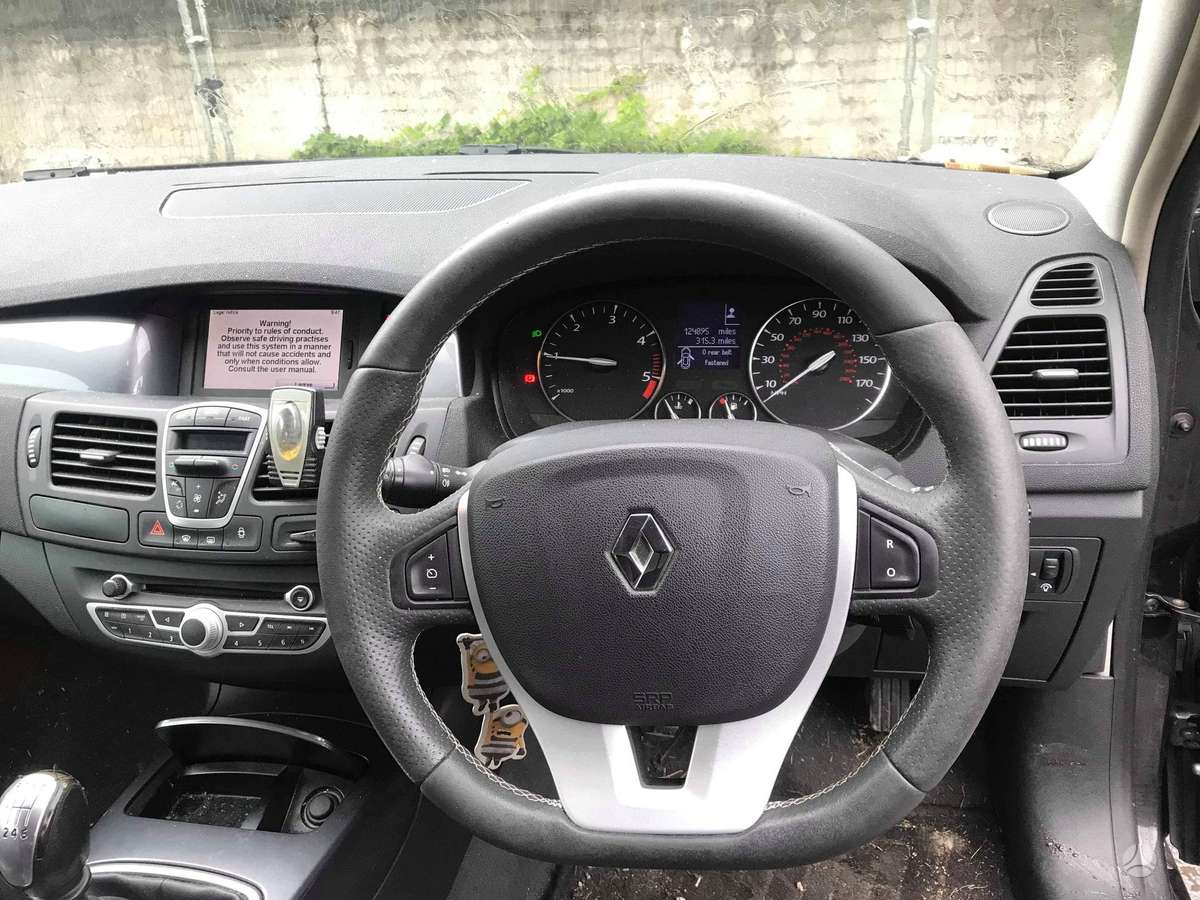 Renault Laguna по частям