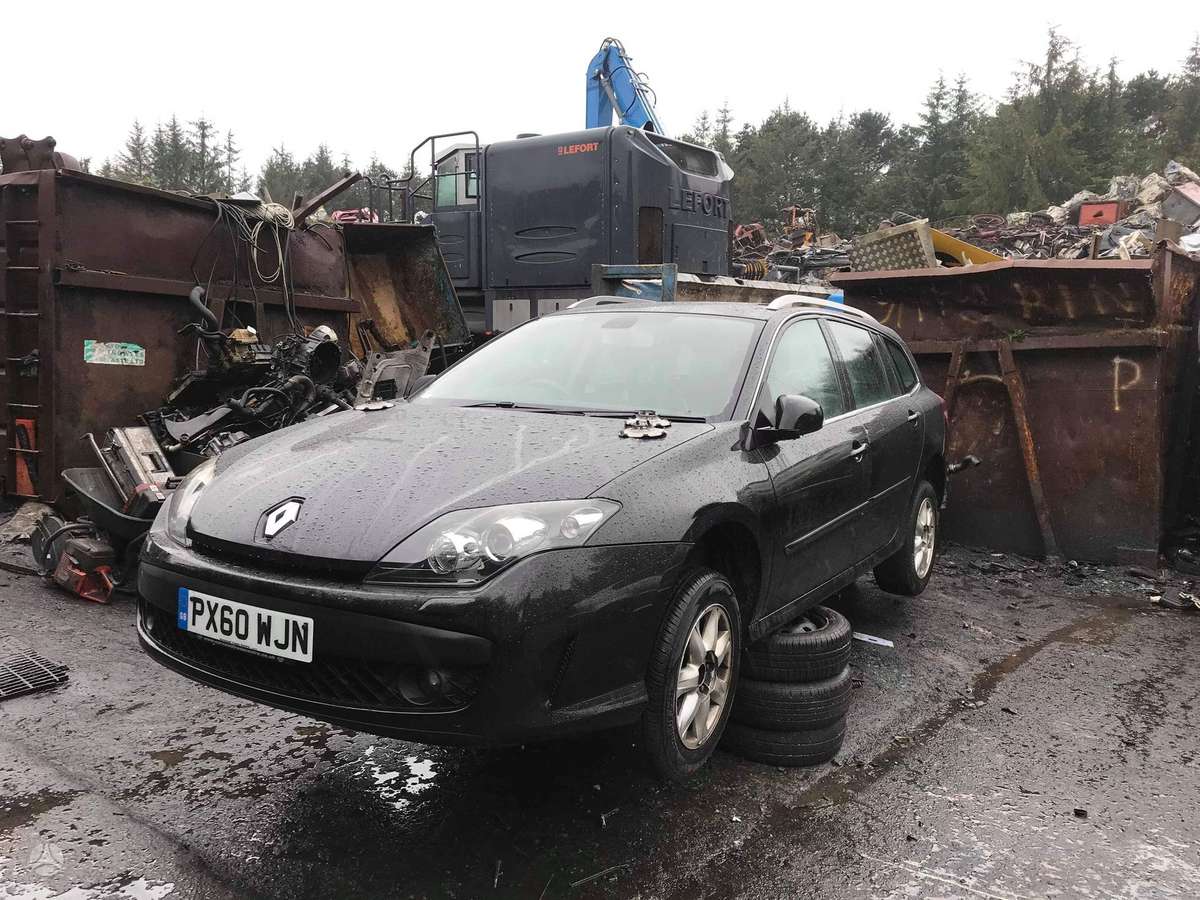 Renault Laguna for parts