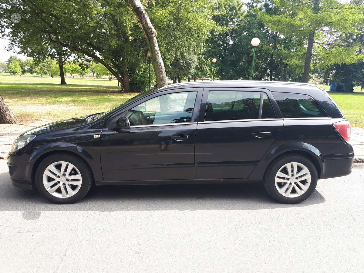 Opel Insignia, universalas