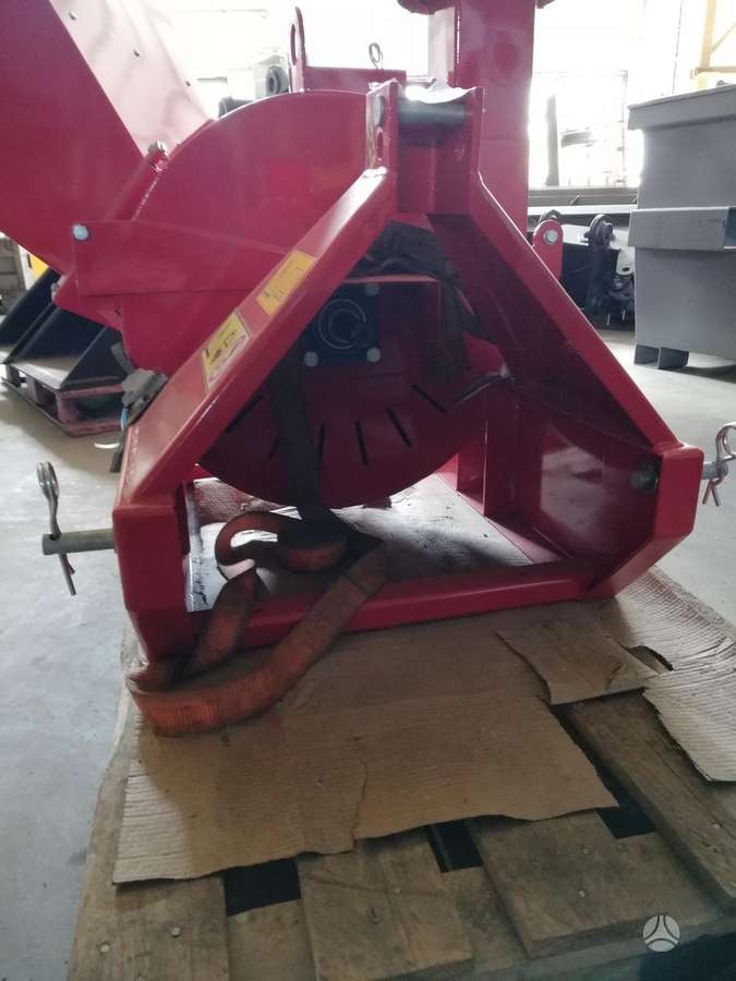 Komatsu WB-93   PW-160, ковши