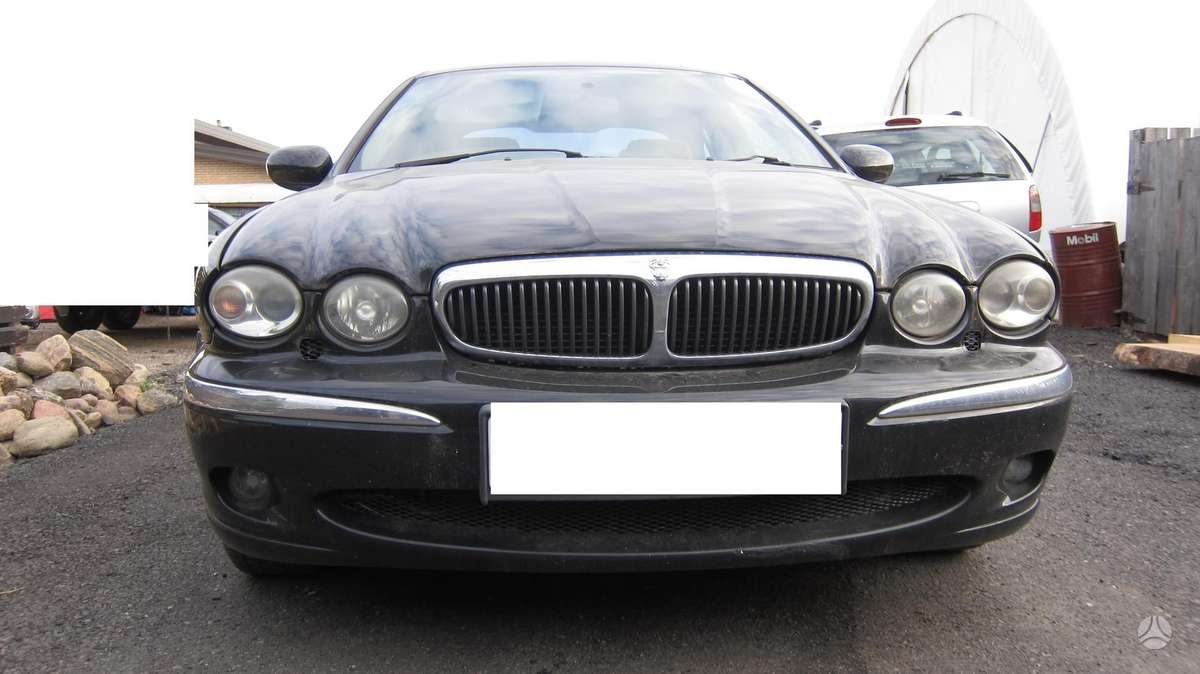 Jaguar X-Type