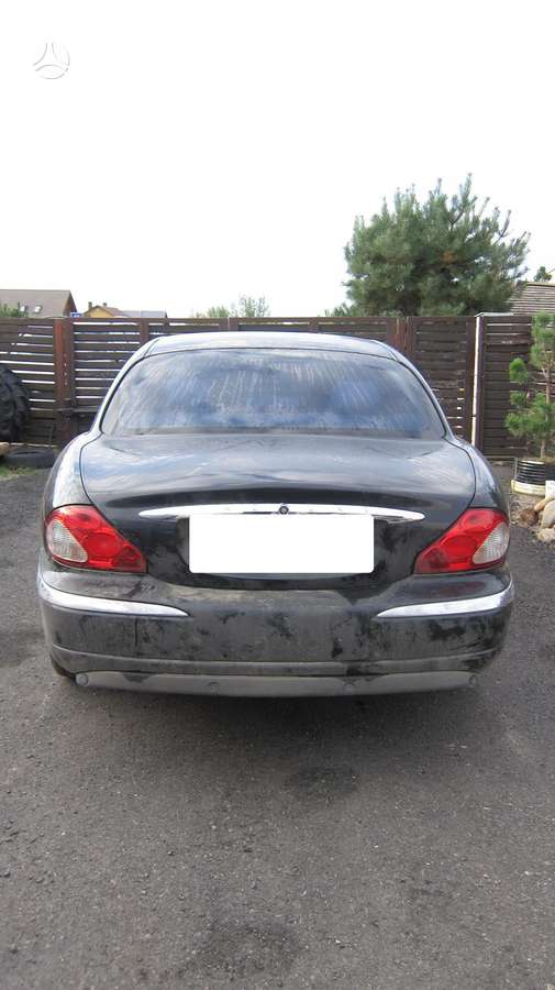 Jaguar X-Type