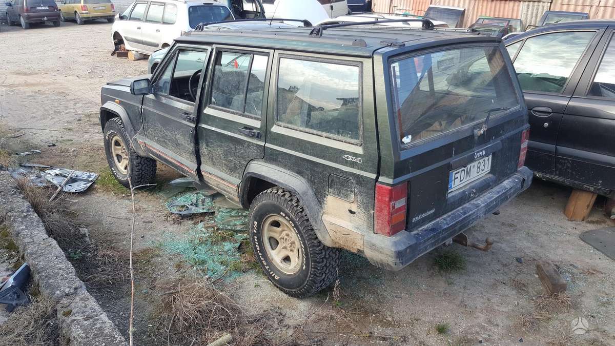 Jeep Cherokee