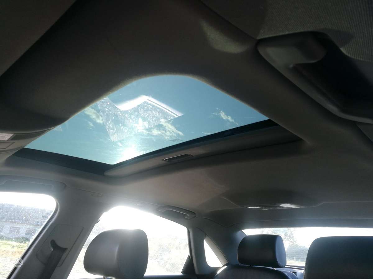 Audi A8 dalimis