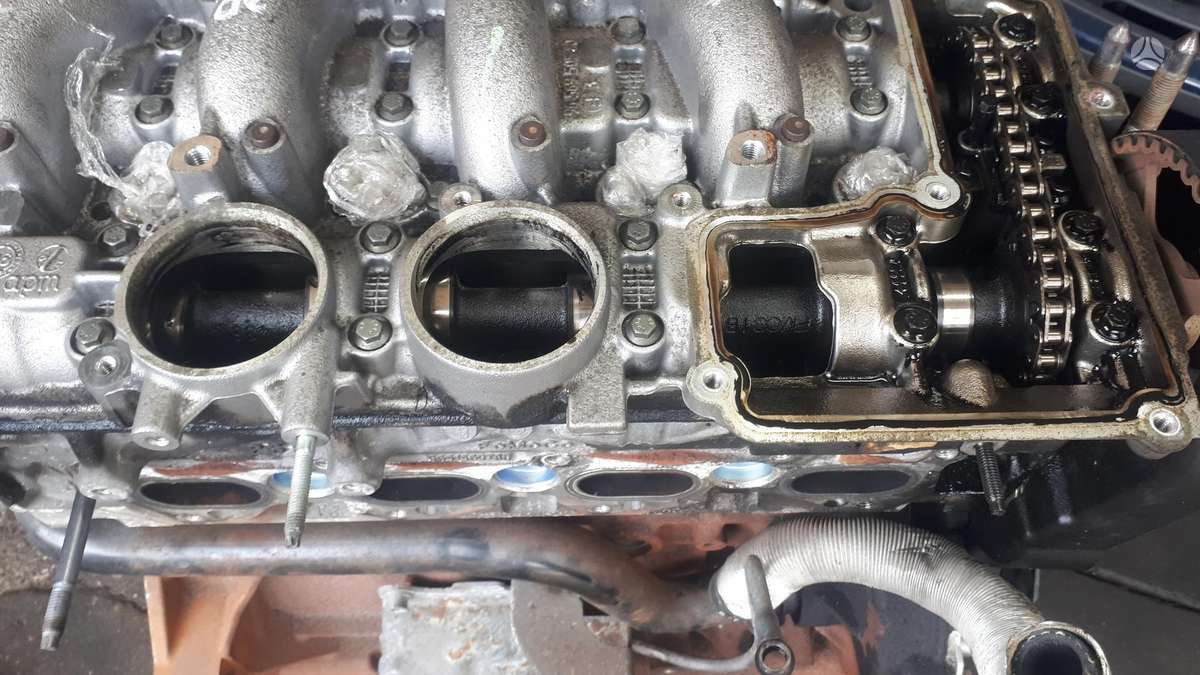 Ford Galaxy engine parts